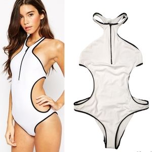 NEW ASOS Zip Front Swimsuit US 12 White black